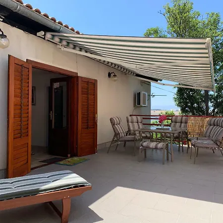 Apartment Cvenkica Omišalj
