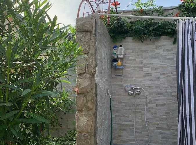 Cvenkica * Omišalj
